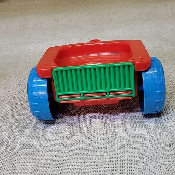 Vintage Hasbro Playskool Weebles Tractor/wagon and 2 Zoo Zoo shakers - Picture 7 of 11